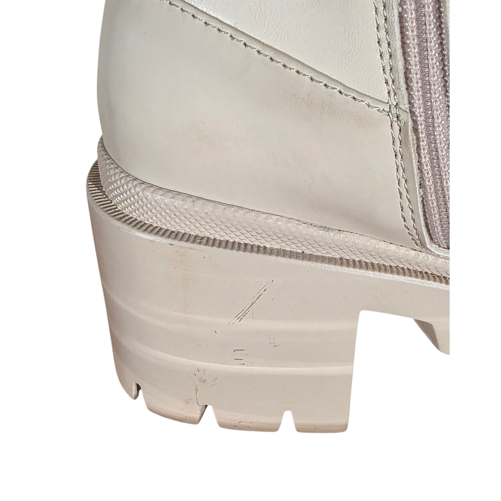 Madden Girl Women's Bubbles Lug Sole Platform Lace-Up Ankle Boots - Picture 8 of 15
